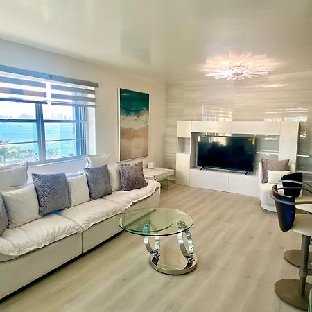Panoramic Luxurious Waterfront One Bedroom Apartment With Miami Skyline View Free Parking 5Min Drive To 마이애미 비치 외부 사진