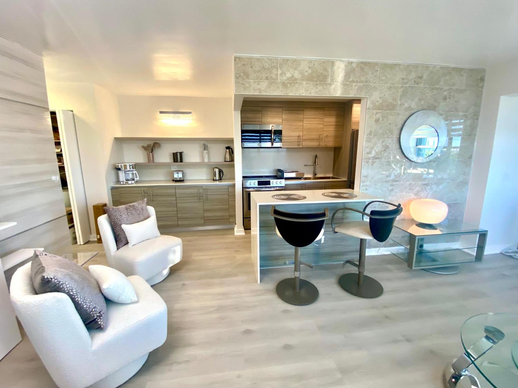 Panoramic Luxurious Waterfront One Bedroom Apartment With Miami Skyline View Free Parking 5Min Drive To 마이애미 비치 외부 사진